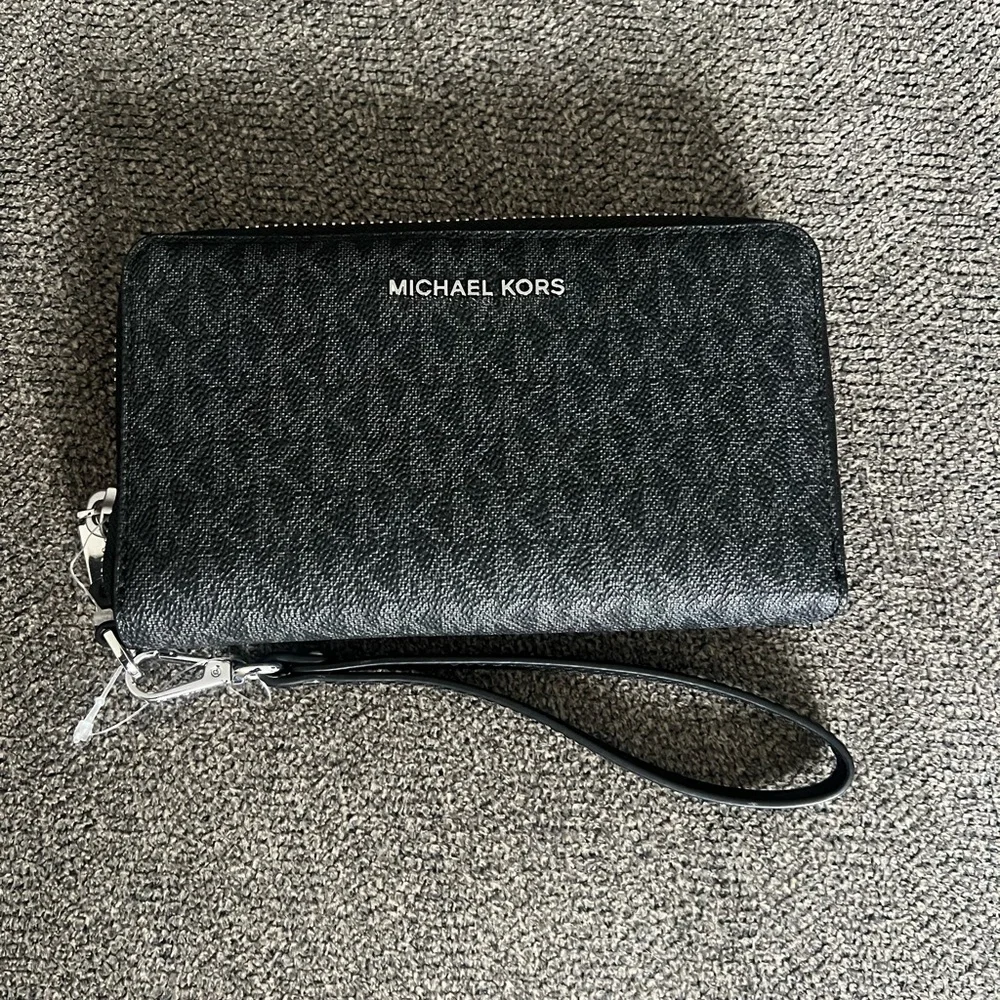 Michael Kors Black Monogram Wristlet - Picture 1 of 5